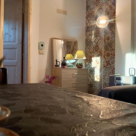 Villa Marysa Studio Apartment Giardini-Naxos Exterior foto