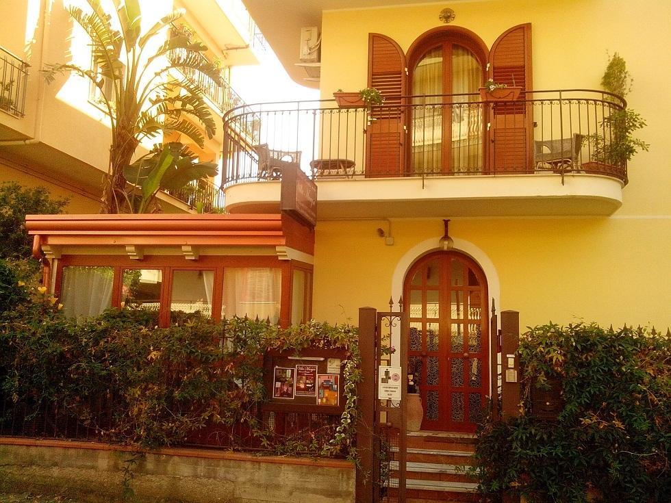 Villa Marysa Studio Apartment Giardini-Naxos Exterior foto