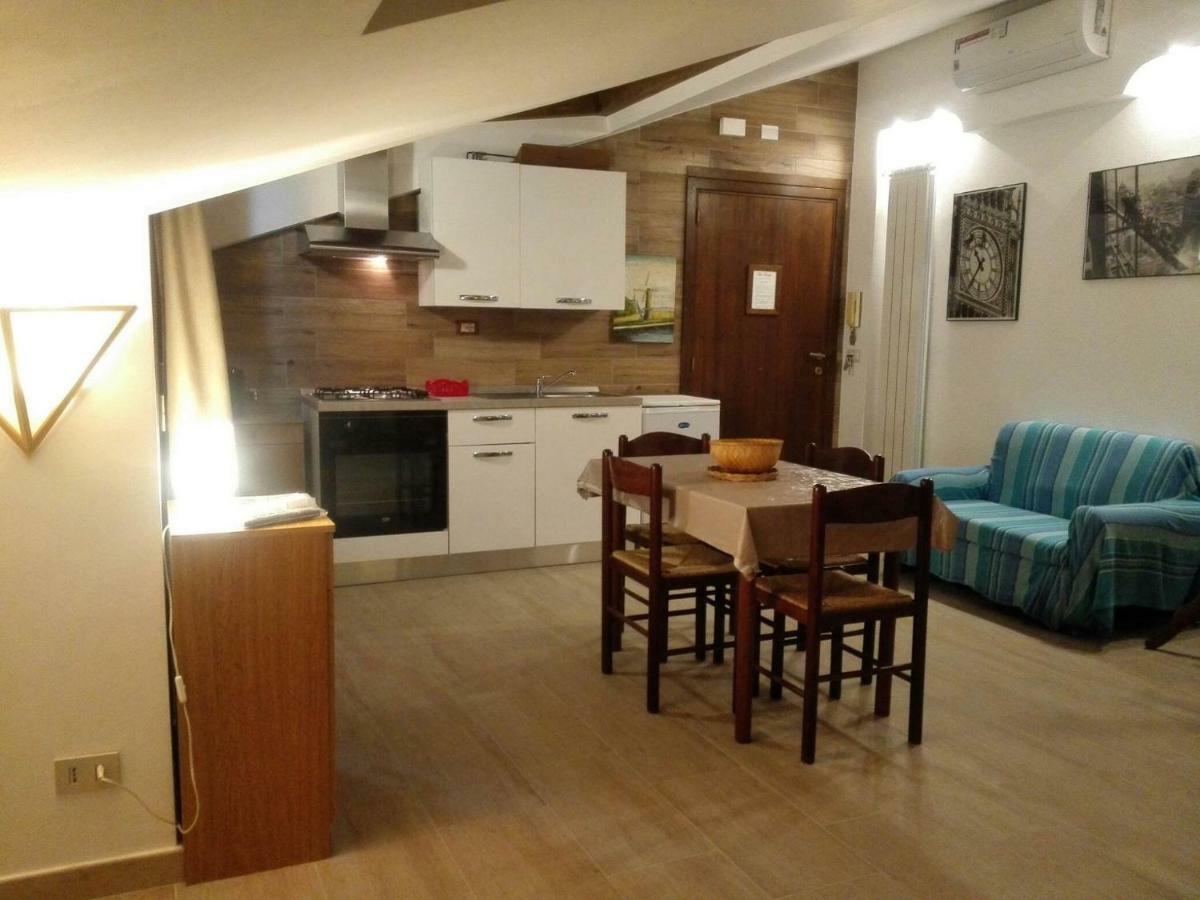 Villa Marysa Studio Apartment Giardini-Naxos Exterior foto