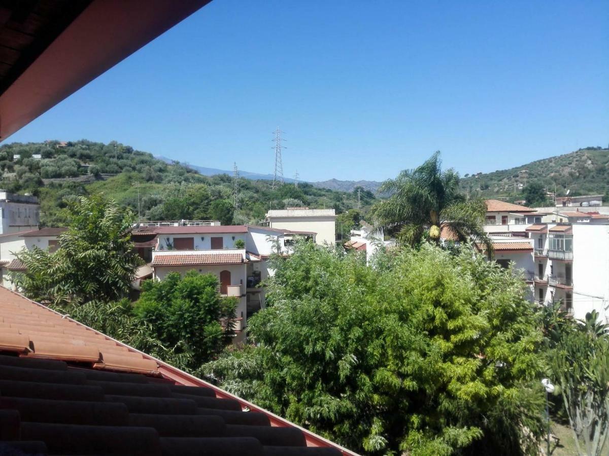 Villa Marysa Studio Apartment Giardini-Naxos Exterior foto
